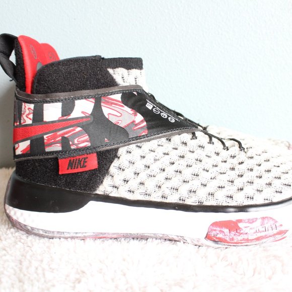 Nike Men’s Air Zoom UNVRS Light Fluorescent w Unique Back Flyease Velcro S6.5 - Picture 8 of 16